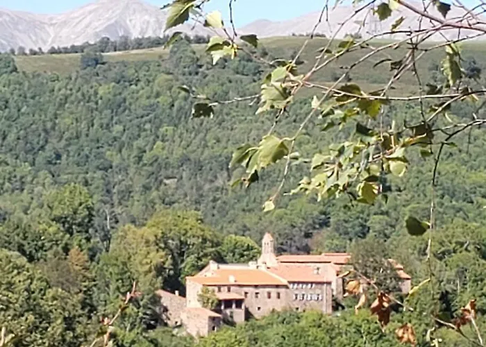 Vallespir Au Fil De L'eau Immersion Nature Lamanere
